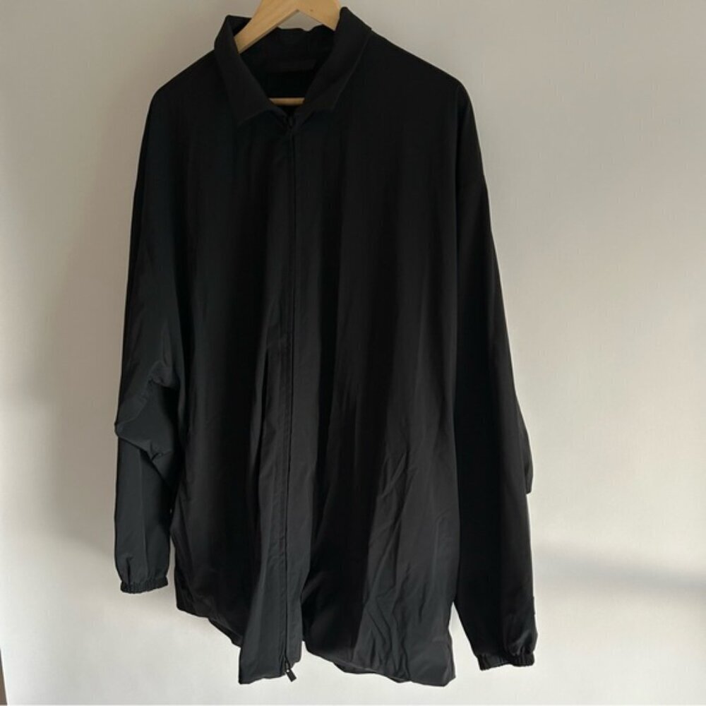 Fear of God Essentials Oversize Stretch Nylon Zip Jacket Black S - Picture 3 of 9
